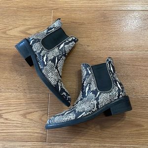 Coach Bowery Ankle Boots in size 6.5 (37)